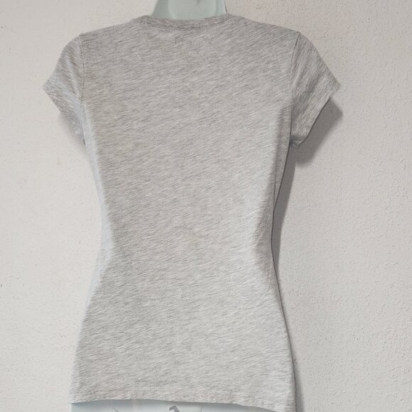 Wound Up graphic Tee, Grey with roses and skull in size small - Picture 7 of 12